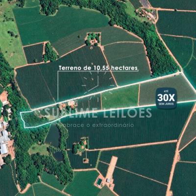 B) Gleba de terras | Terreno de 10,55 hectares