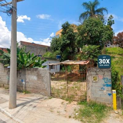 Terreno de 262m² | Benfeitorias