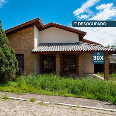 Terreno de 375m² | Constr. de 208m²