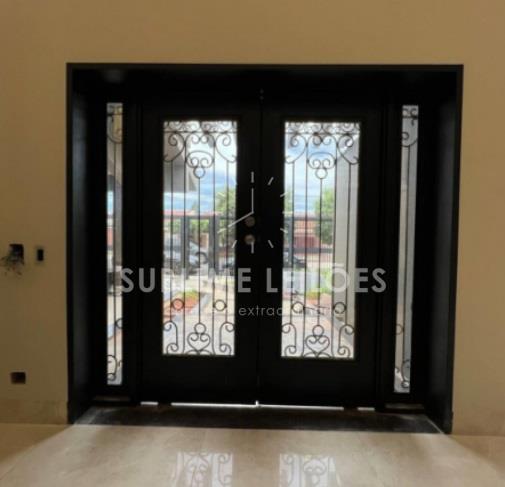 Foto de Terreno de 672m² | Constr. de 484m²