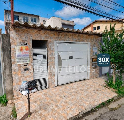Foto de Terreno de 300m² | Constr. de 373m²