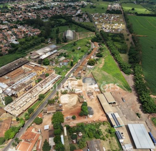 Foto de Terreno de 17.245m² | Constr. de 1.596m²