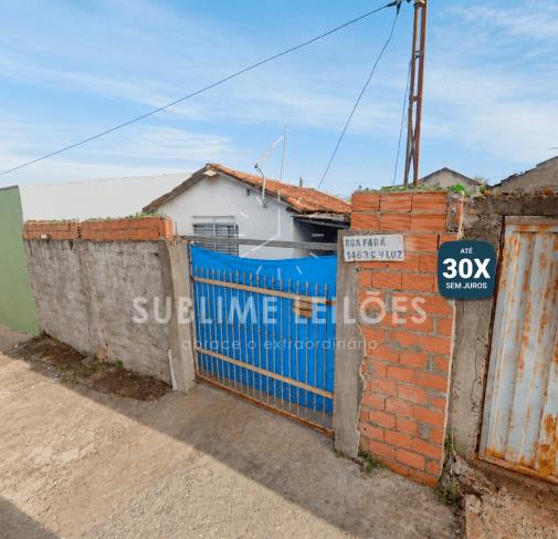 Foto de A) Terreno de 273m² | Constr. de 54m²
