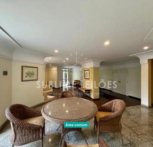 Foto de 3 vagas | 200m² útil
