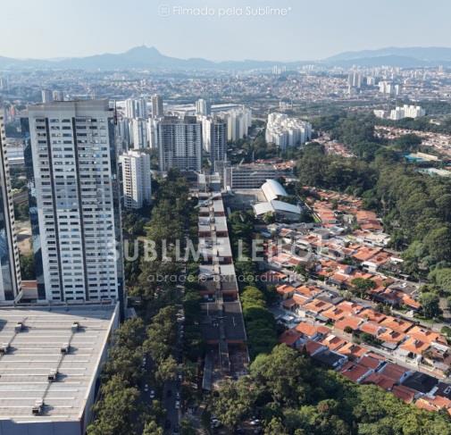 Foto de Terreno de 40.453m² | Constr. de 40.187m²