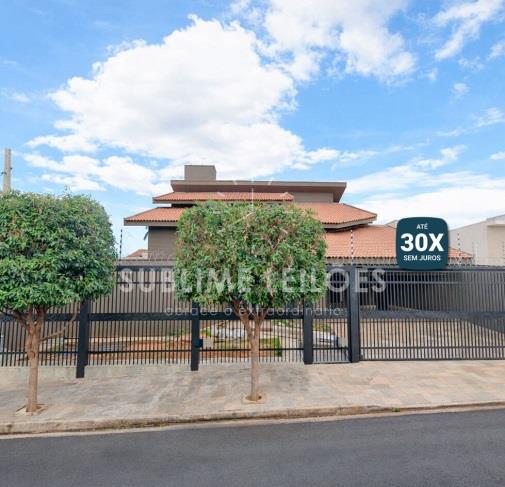 Foto de Terreno de 672m² | Constr. de 484m²