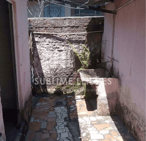 Foto de 5 residências | Constr. de 256m²