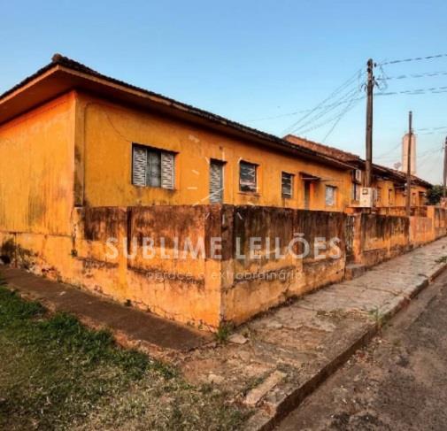 Foto de 30 casas | Terreno de 17.245m² | Constr. de 1.596m²