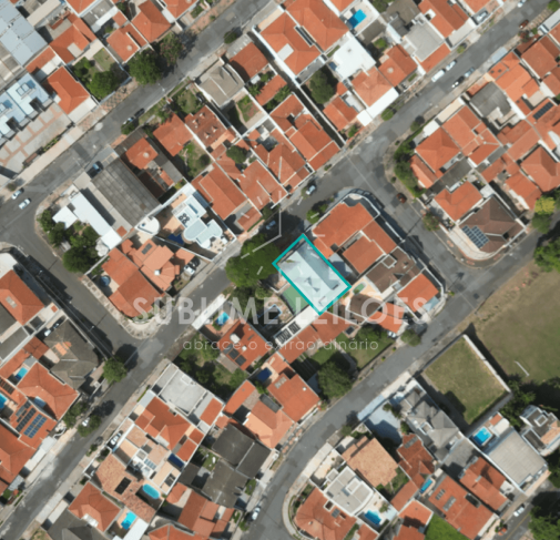 Foto de Terreno de 452m² | Constr. de 391m²