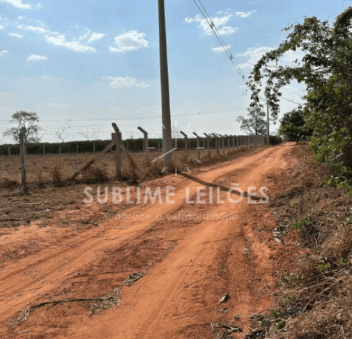 Foto de Terreno de 3,1339 hectares | Benfeitorias