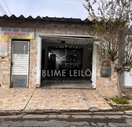 Foto de Terreno de 300m² | Constr. de 373m²