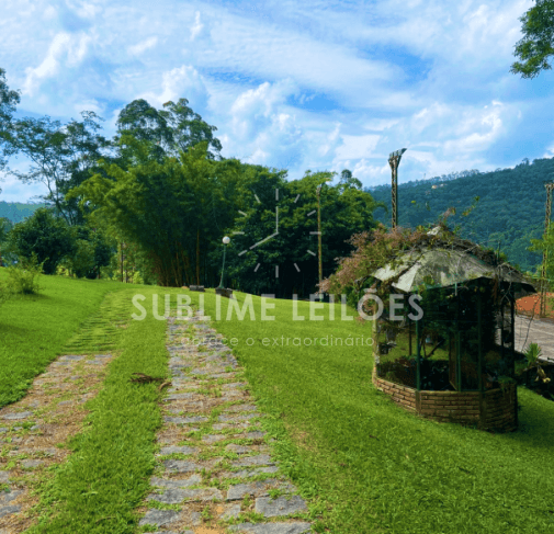 Foto de Terreno de 30.200m² | Benfeitorias