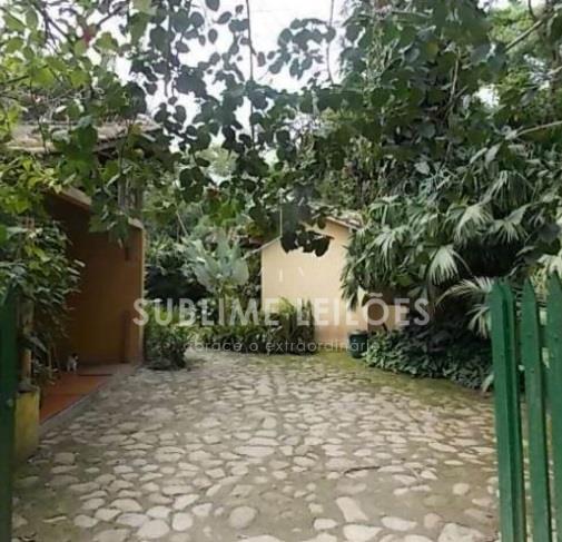 Foto de Terreno de 3.392m² | Constr. de 518m²