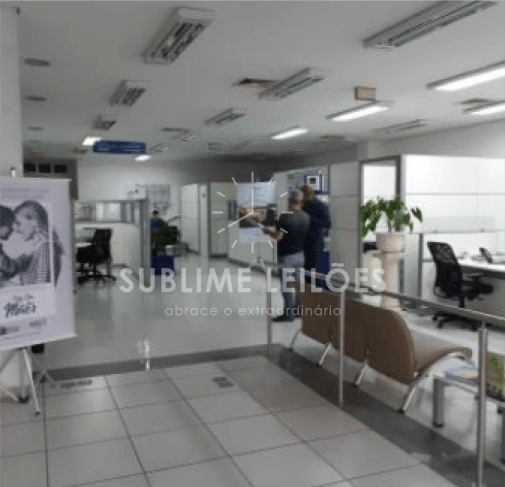 Foto de Terreno de 332m² | Constr. de 1.284m²