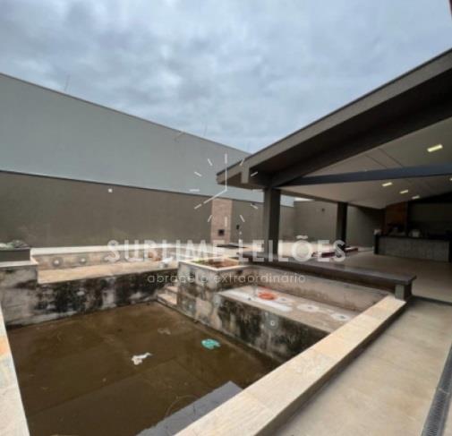 Foto de Terreno de 672m² | Constr. de 484m²