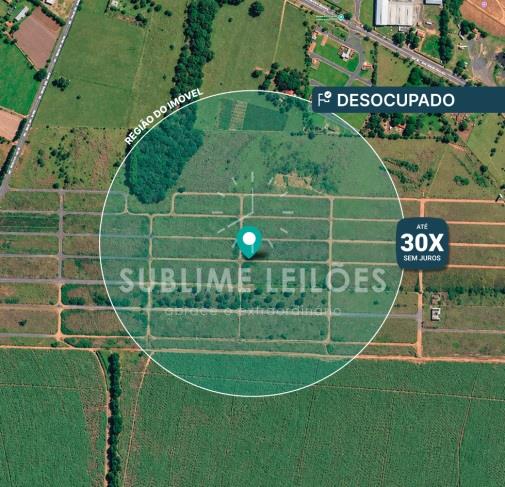 Foto de C) Terreno de 242m² | Sem benfeitorias