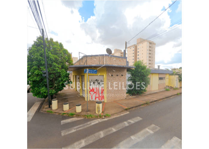 Imagem do imóvel Terreno de 200m² | Constr. de 152m² Imóvel comercial e residencial em Uberlândia/MG