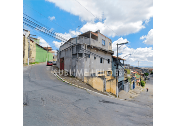 Imagem do imóvel 6 residências | Terreno de 311m² | Constr. de 295m² 50% de um Sobrado em Itaquera