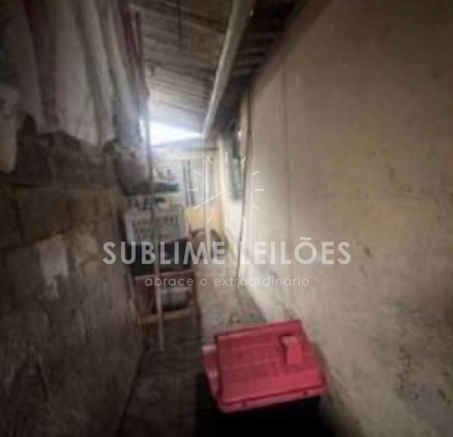 Terreno de 374m² | Benfeitorias 4 Casas em Cubatão, localizado em Cubatão - SP, bairro Parque Fernando Jorge