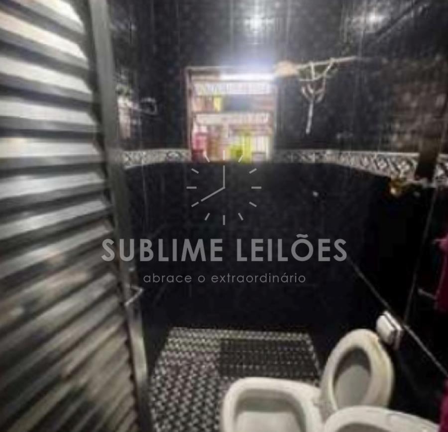 Terreno de 374m² | Benfeitorias 4 Casas em Cubatão, localizado em Cubatão - SP, bairro Parque Fernando Jorge