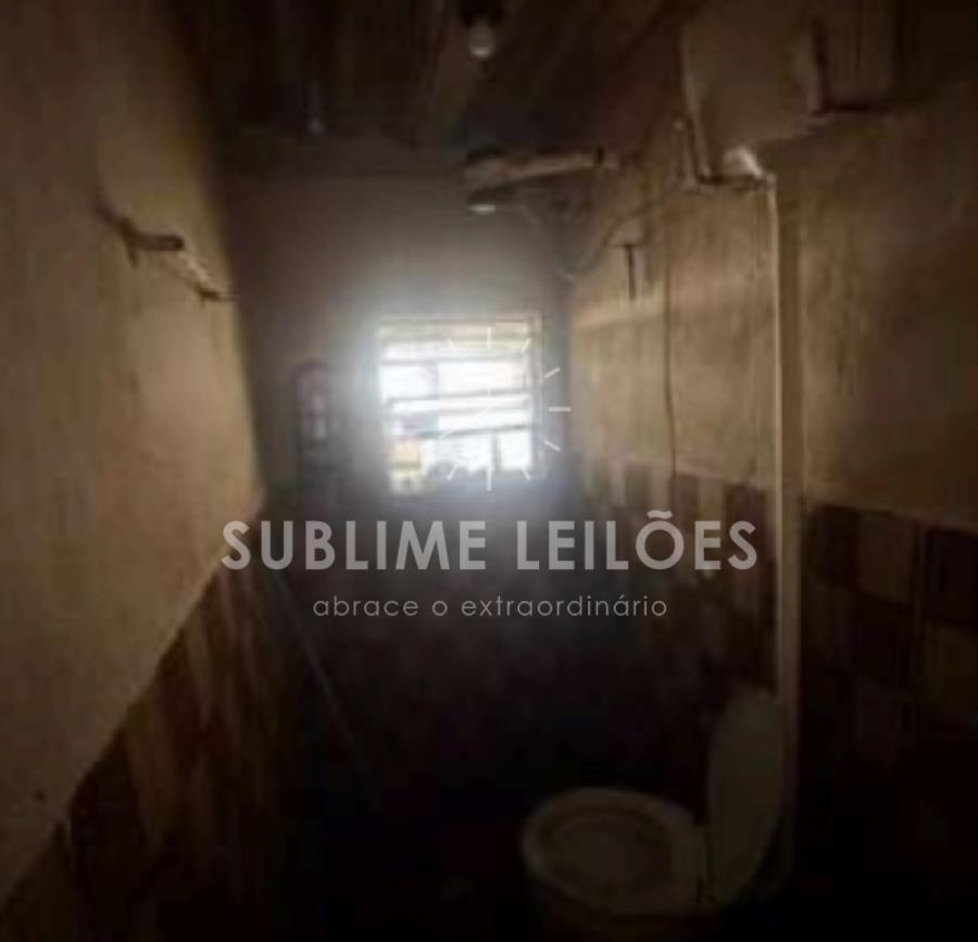Terreno de 374m² | Benfeitorias 4 Casas em Cubatão, localizado em Cubatão - SP, bairro Parque Fernando Jorge