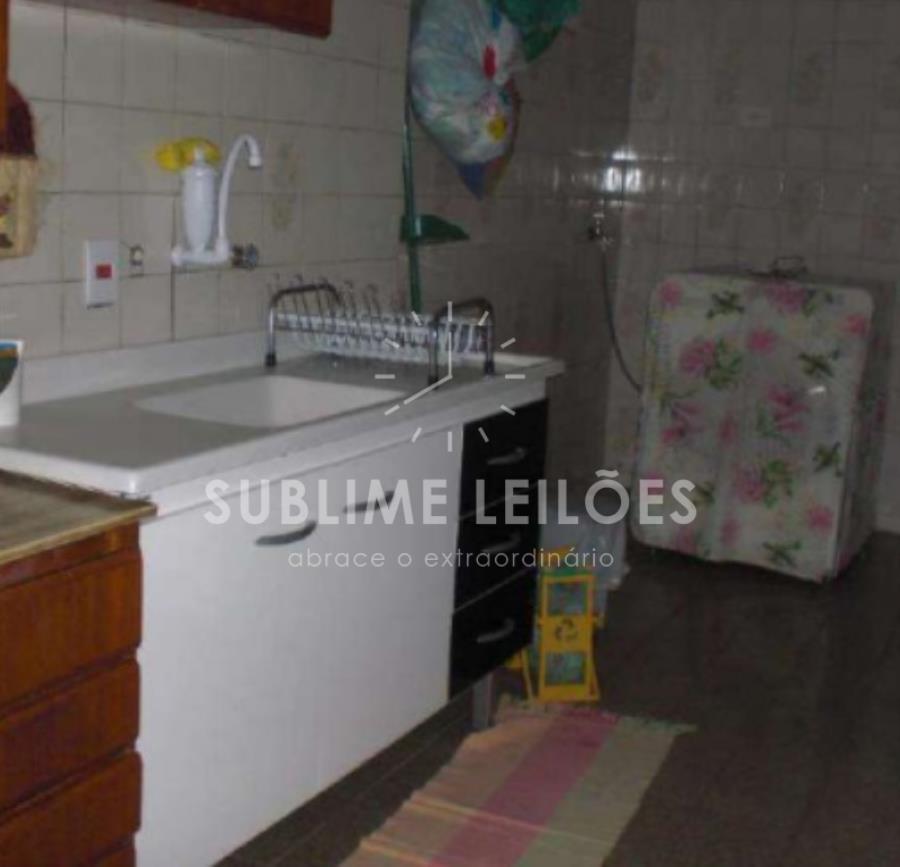 Terreno de 135m² | Constr. de 130m² Sobrado em Santo André, localizado em Santo André - SP, bairro Parque Novo Oratório