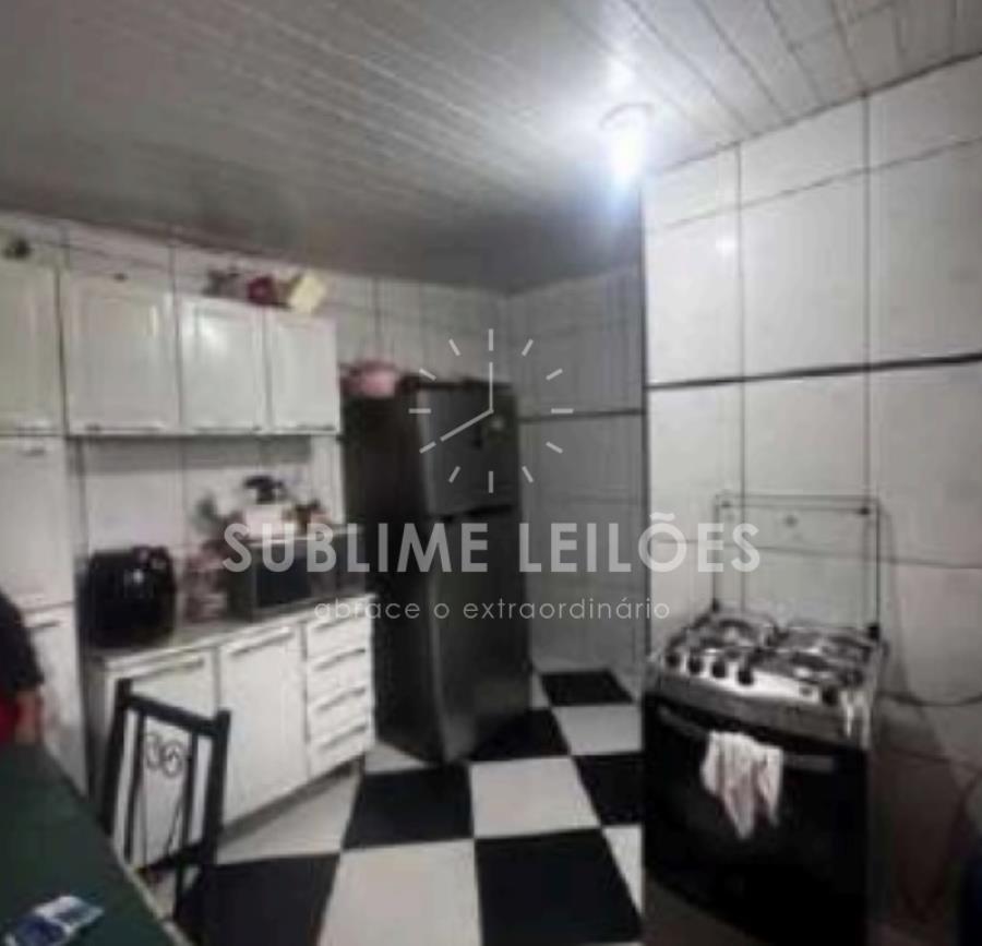 Terreno de 374m² | Benfeitorias 4 Casas em Cubatão, localizado em Cubatão - SP, bairro Parque Fernando Jorge