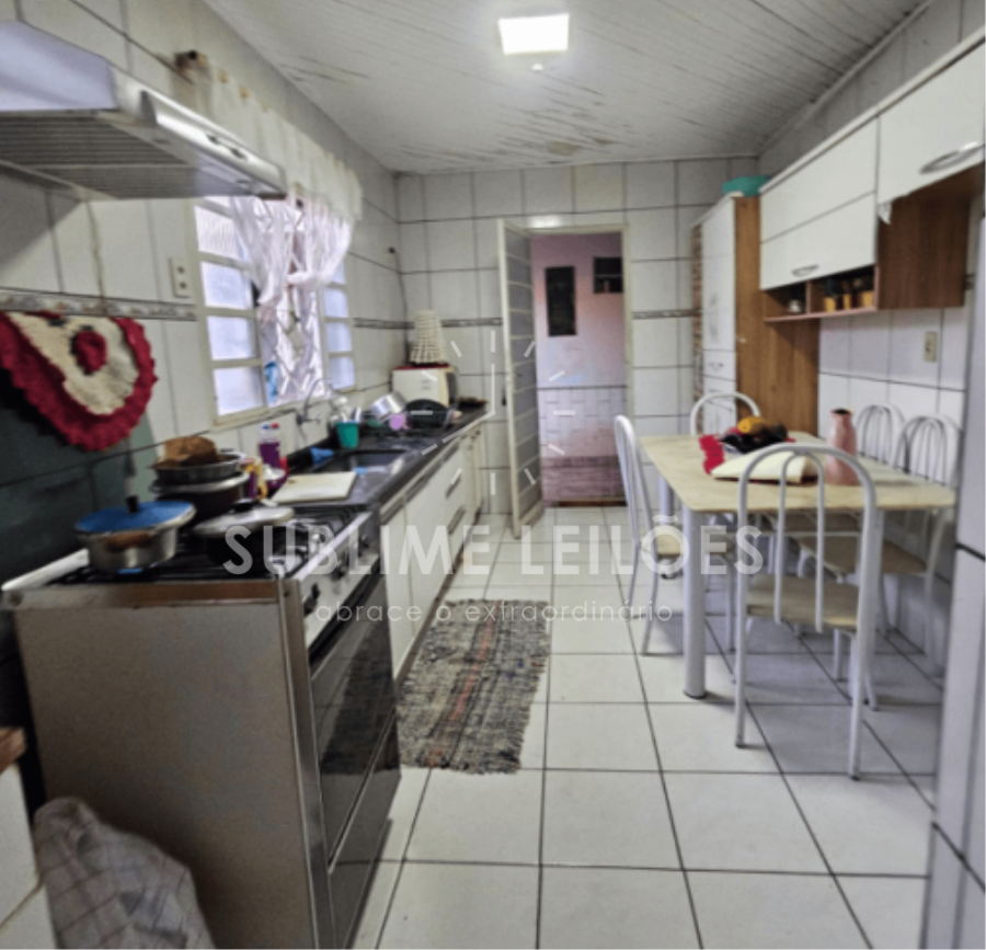 Terreno de 215m² | Constr. de 33m² Casa em Birigui, localizado em Birigui - SP