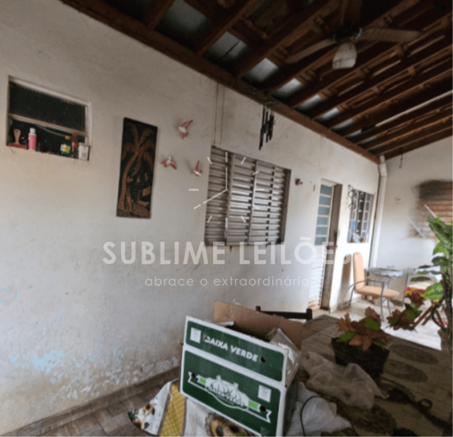 Terreno de 215m² | Constr. de 33m² Casa em Birigui, localizado em Birigui - SP