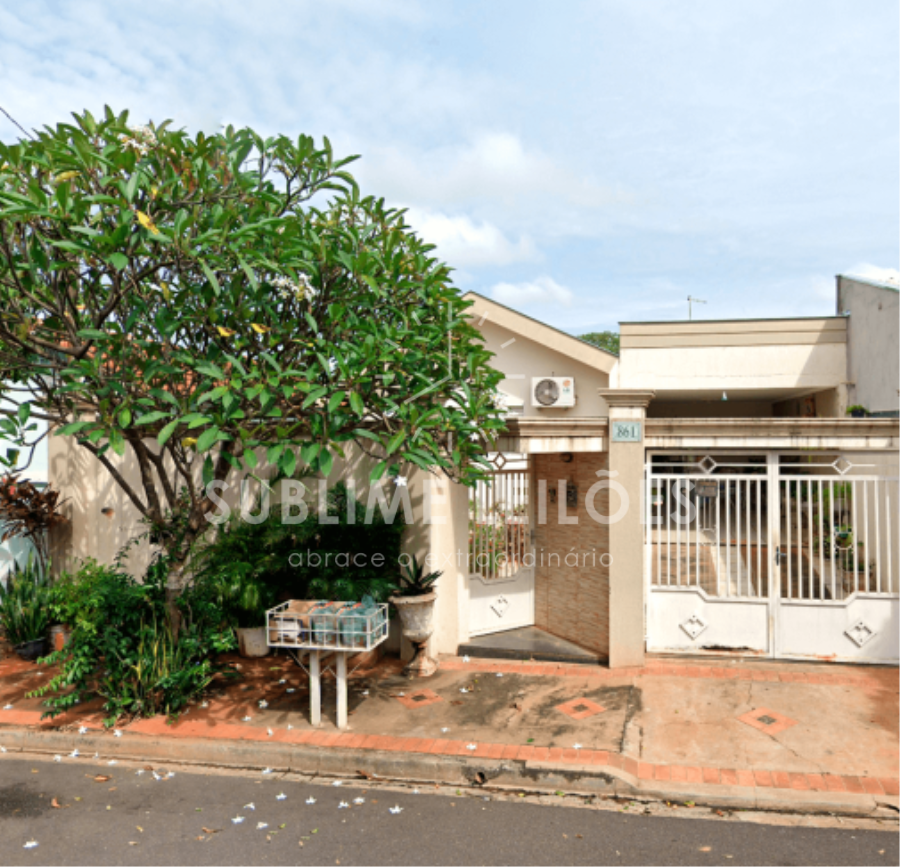Terreno de 215m² | Constr. de 33m² Casa em Birigui, localizado em Birigui - SP