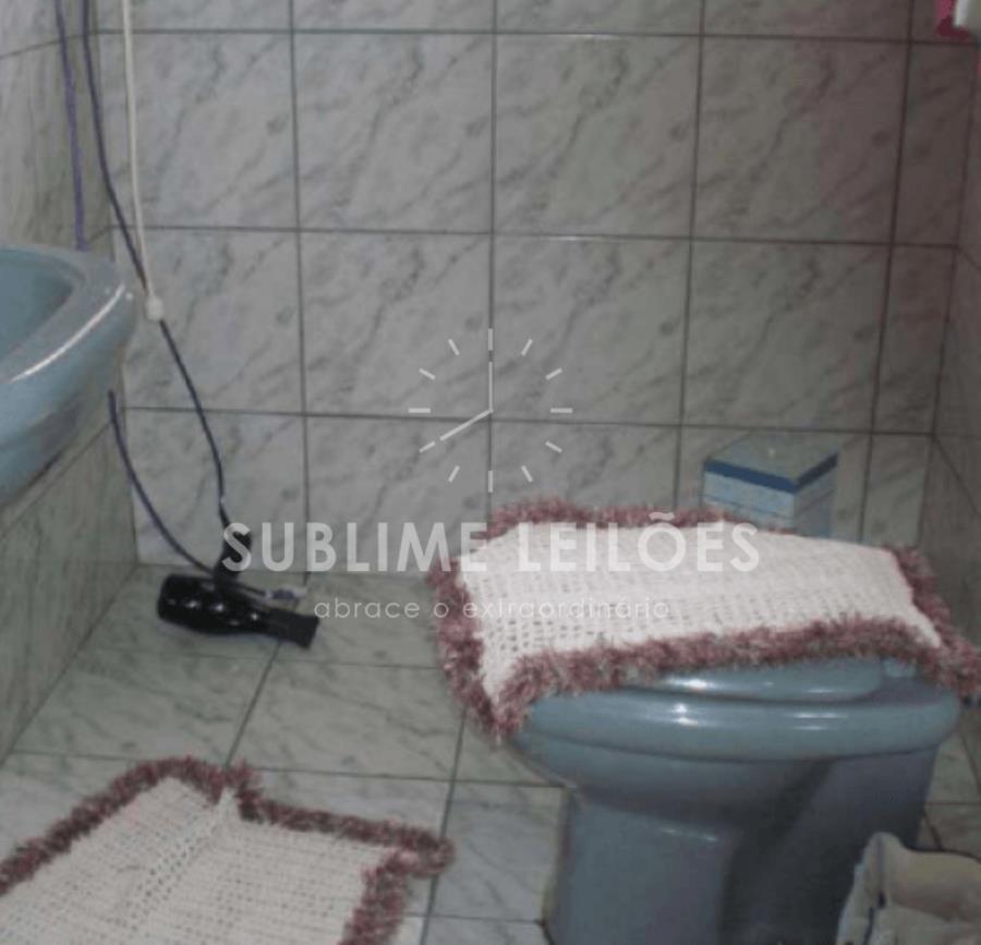 Terreno de 135m² | Constr. de 130m² Sobrado em Santo André, localizado em Santo André - SP, bairro Parque Novo Oratório