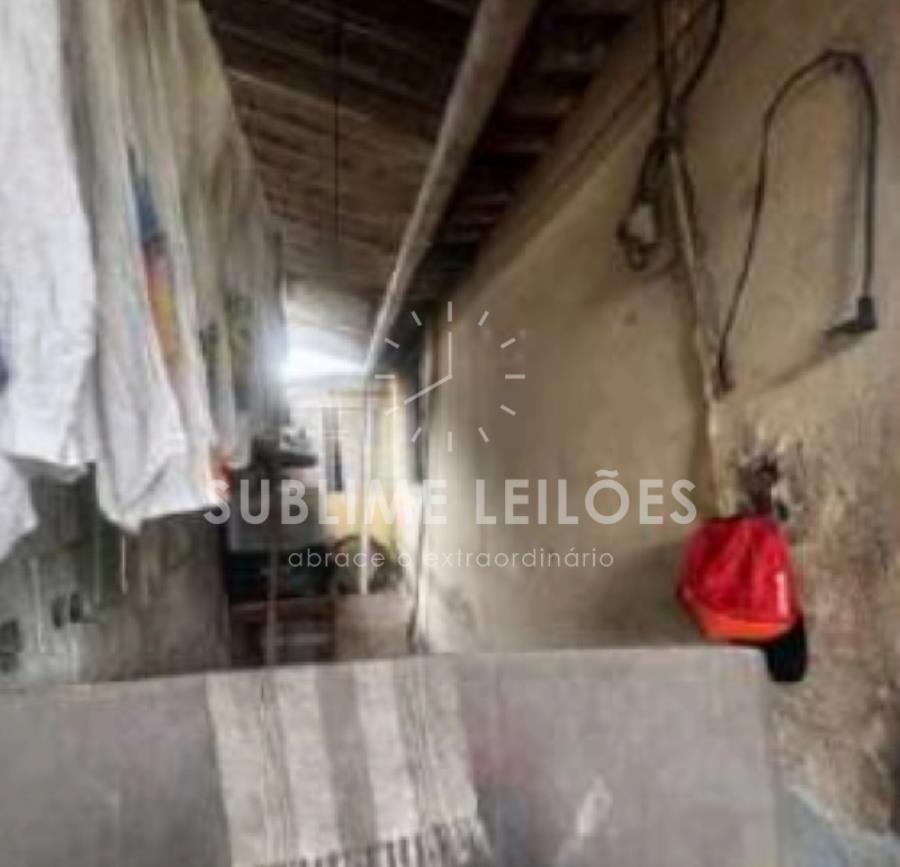 Terreno de 374m² | Benfeitorias 4 Casas em Cubatão, localizado em Cubatão - SP, bairro Parque Fernando Jorge