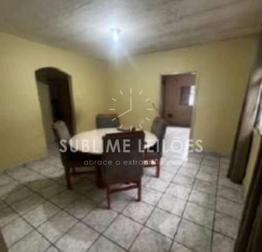 Terreno de 374m² | Benfeitorias 4 Casas em Cubatão, localizado em Cubatão - SP, bairro Parque Fernando Jorge