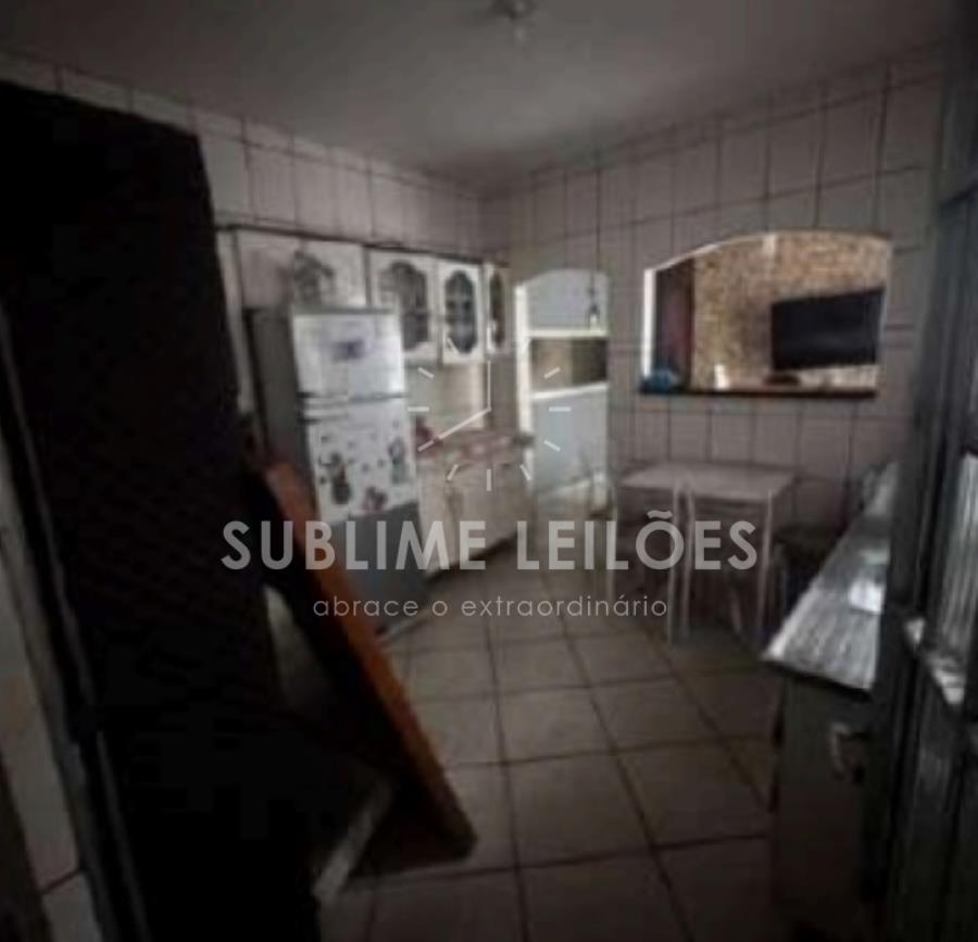 Terreno de 374m² | Benfeitorias 4 Casas em Cubatão, localizado em Cubatão - SP, bairro Parque Fernando Jorge