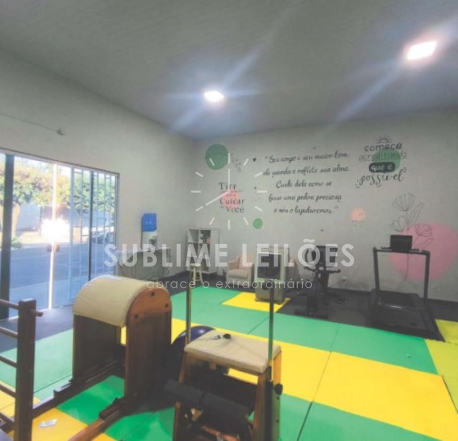 Terreno de 660m² | Constr. de 660m² Prédio comercial em Brasilândia - MS, localizado em Brasilândia - MS, bairro Centro