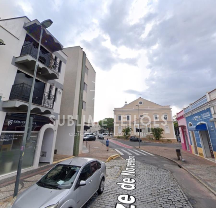 Terreno de 183m² | Benfeitoria Prédio residencial e comercial em Amparo, localizado em Amparo - SP, bairro Centro